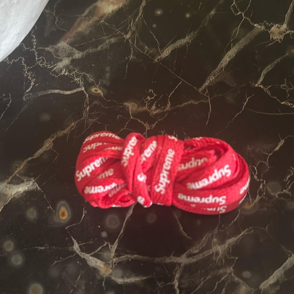Shoe lace